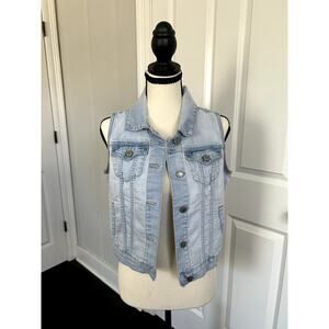 NWOT...Old Navy Cropped Denim Vest, size Small